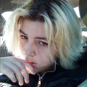 Meet your Posher, Mara